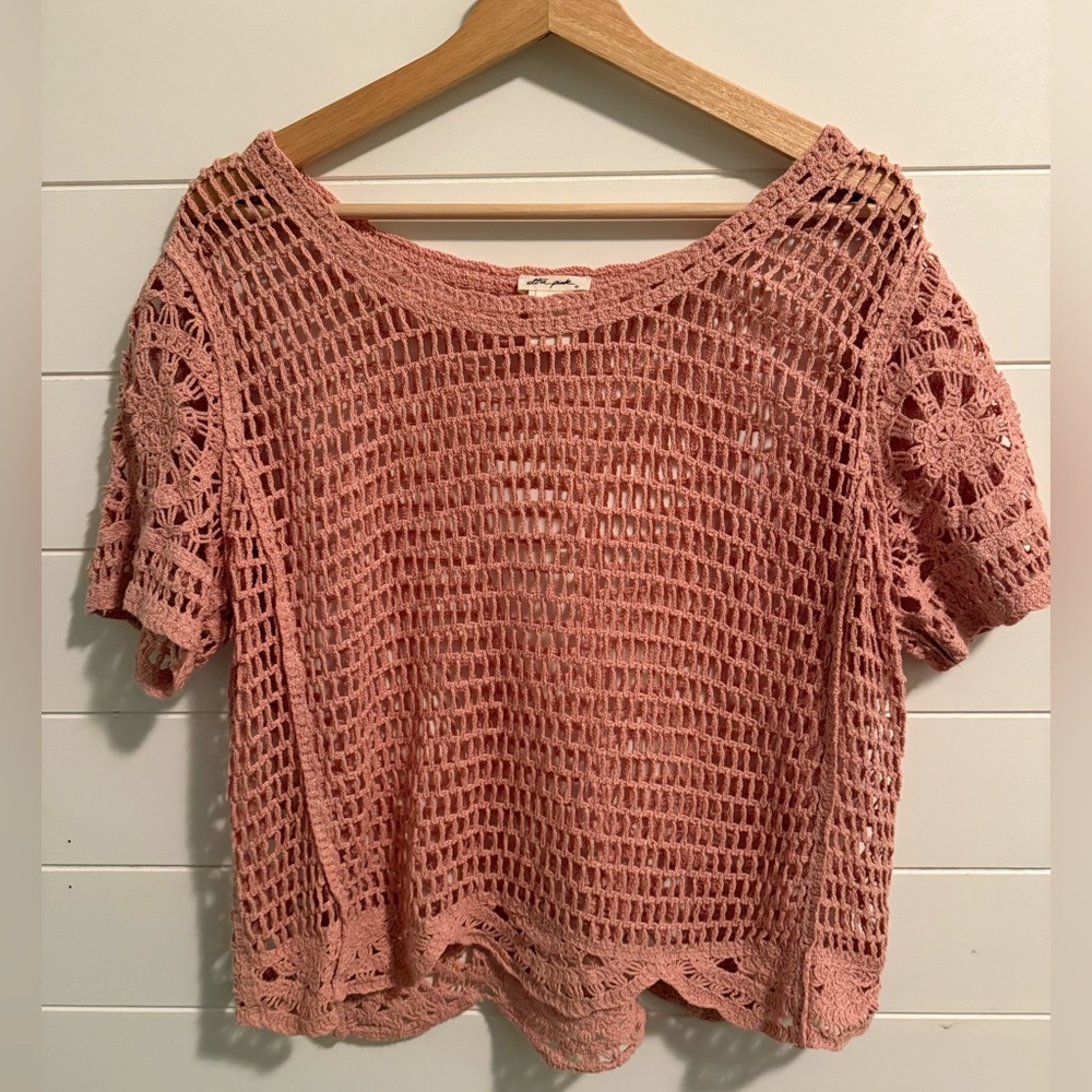 Ultra Pink Woven knit 100% cotton Bohemian Top Size Medium